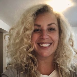 Meet your Posher, Marie-christine